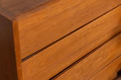 close-up-of-oak-drawers
